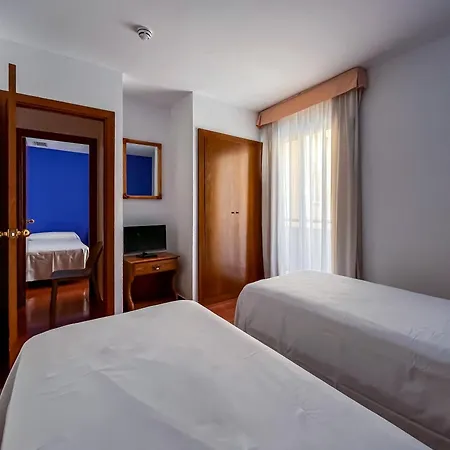 Otel Rvhotels Mar De Tossa 3*