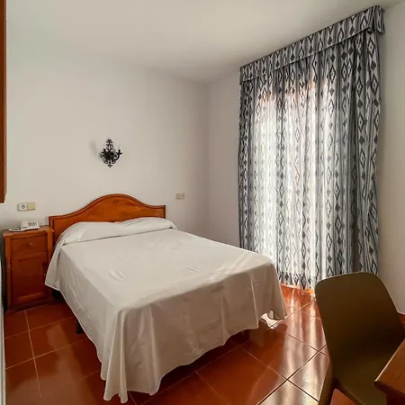 Rvhotels Mar De Tossa Otel 3*