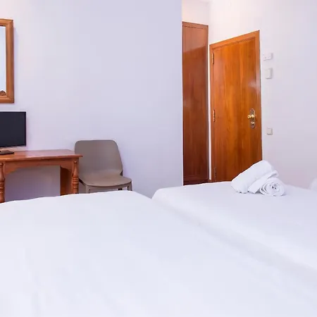 Rvhotels Mar De Tossa 호텔 또사데마르