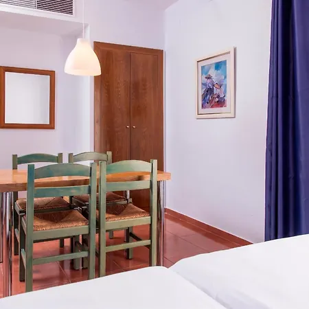 Rvhotels Mar De Tossa 호텔 또사데마르