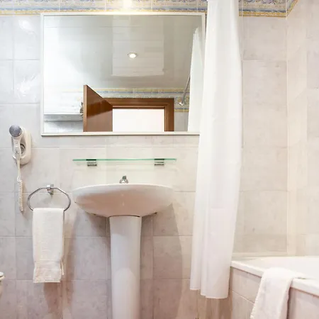 Rvhotels Mar De Tossa