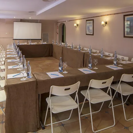 Rvhotels Mar De Tossa 호텔 또사데마르
