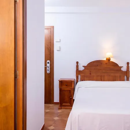 Rvhotels Mar De Tossa 3* توسا ذي مار