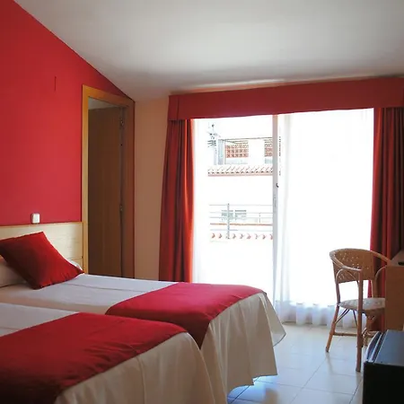 فندق Rvhotels Mar De Tossa 3*